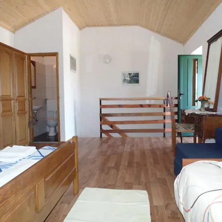 Holiday home In Near Starigrad Paklenica