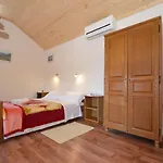 Holiday home In Near Starigrad Paklenica